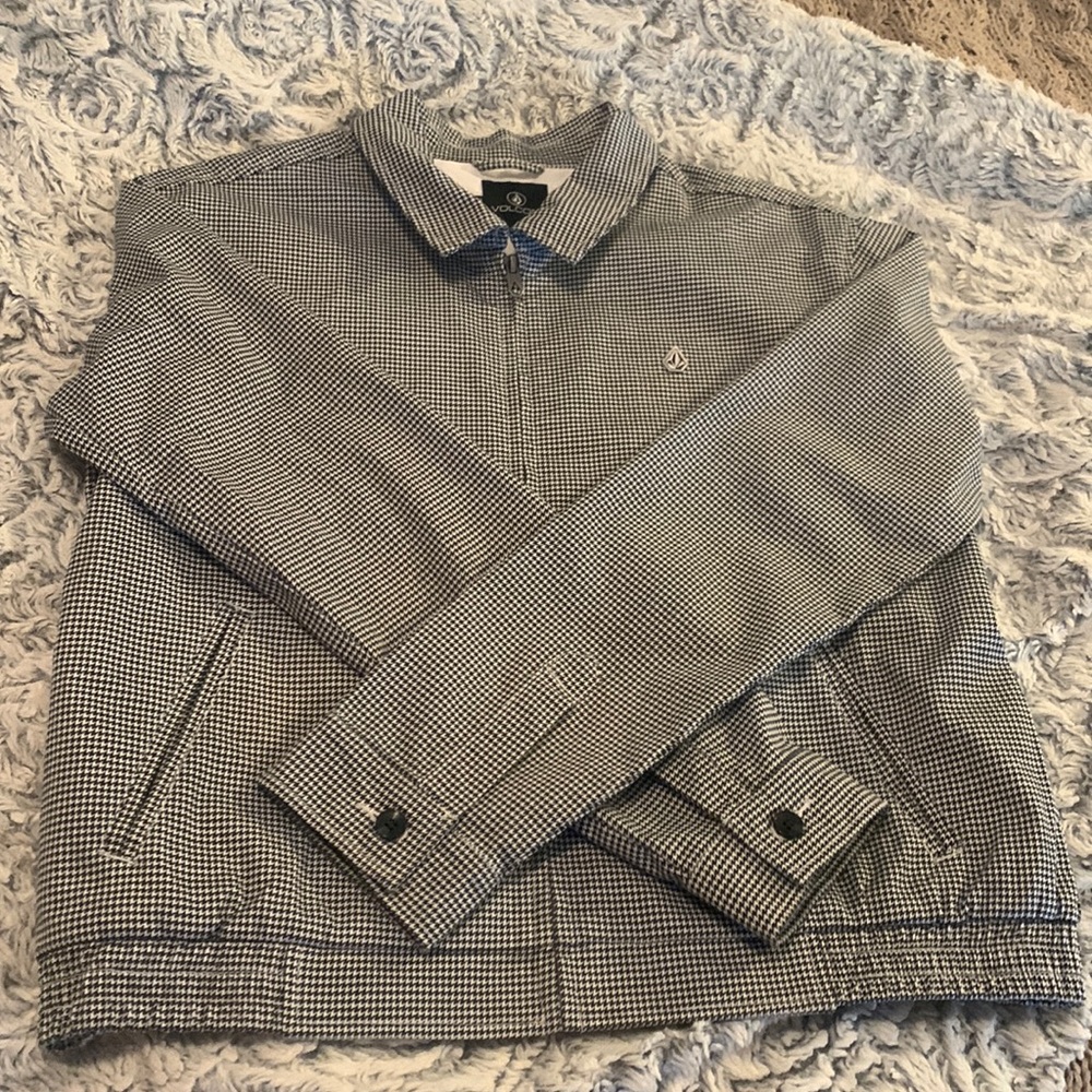 Volcom black and white jacket